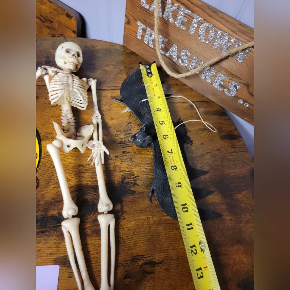 Vintage lot of 3 Halloween decorations Skeleton, Witch, rubber bat